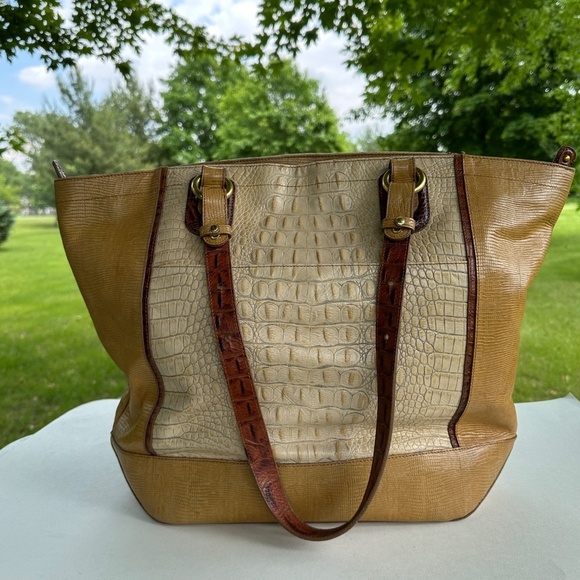 Brahmin Cream /Yellow Croc Emboss Leather Large Tote Bag #103346 - Picture 7 of 16